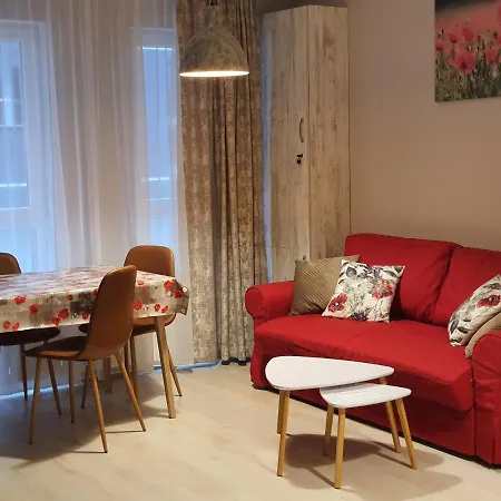 Guest Narodno Horo Apartment